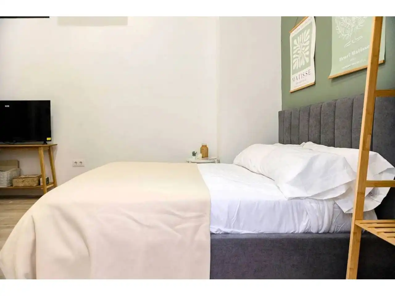 Schlafzimmer von Wohnung zum Verkauf in Esplugues de Llobregat mit Klimaanlage, Heizung und Parkett
