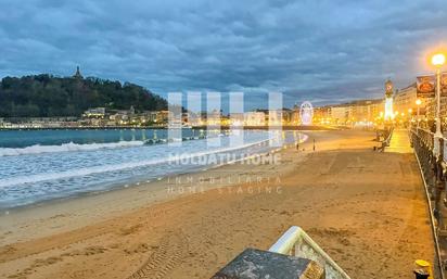 Vista exterior de Pis en venda en Donostia - San Sebastián  amb Aire condicionat