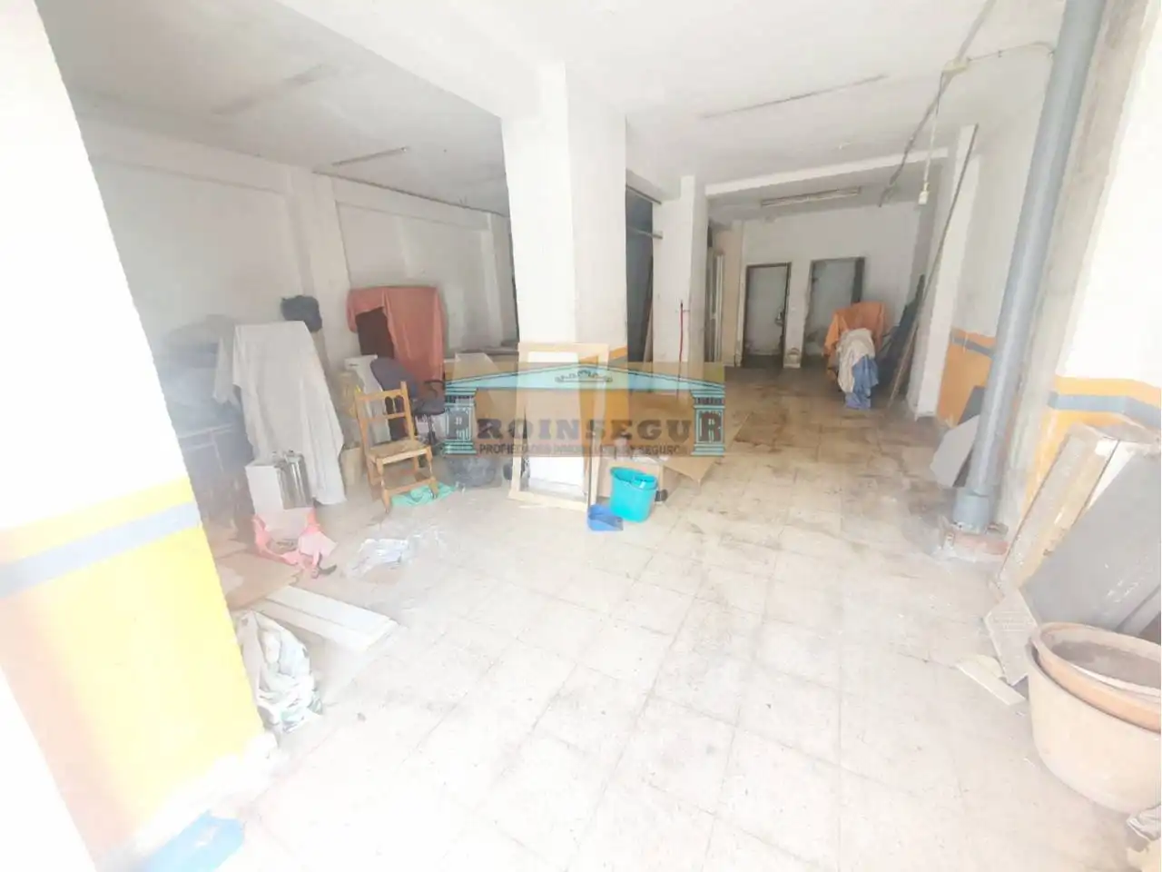 Local comercial en venda a Calle alhaurin el grande, imagen 2
