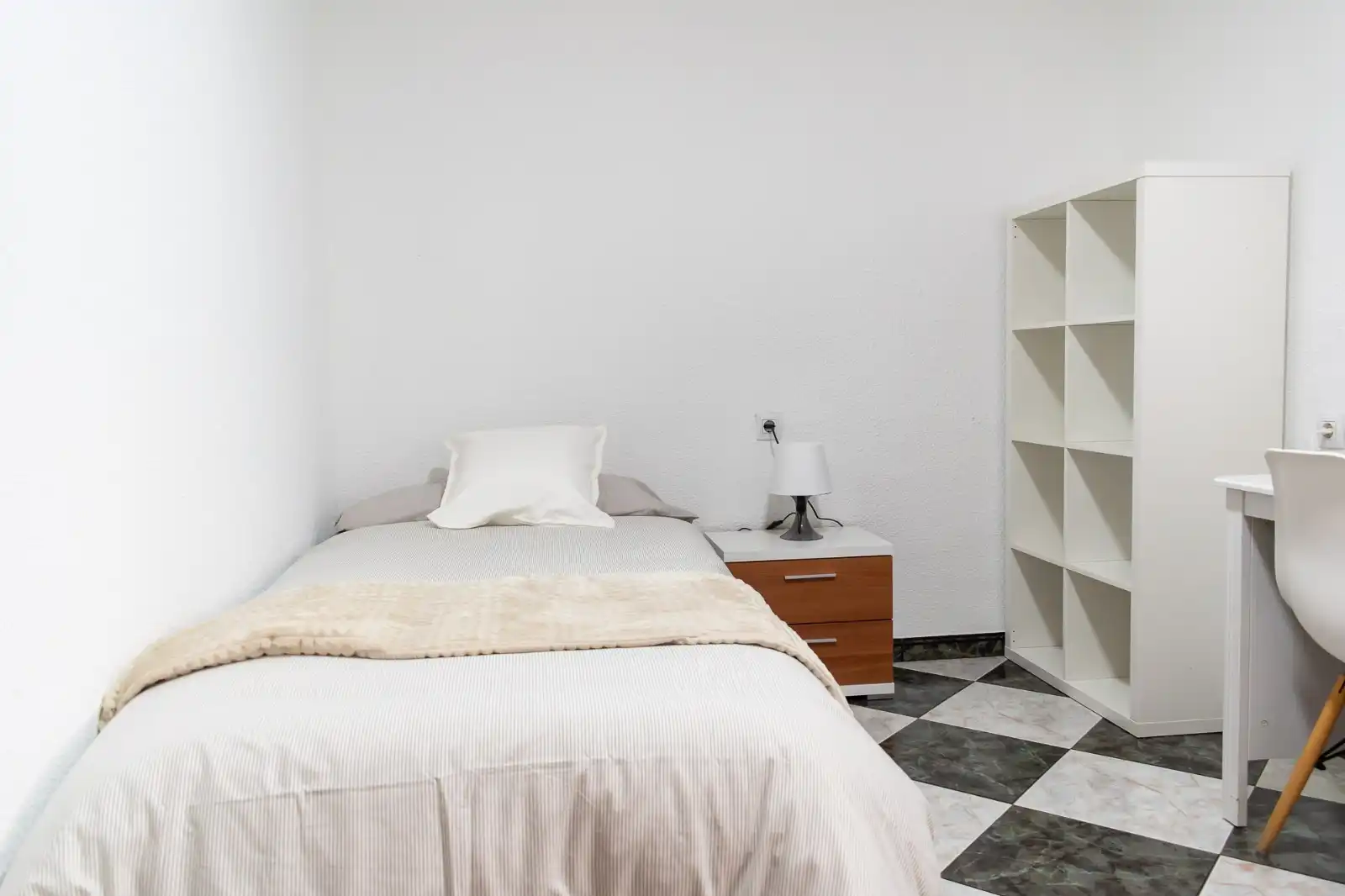 Flat with terrace to rent in Calle Poeta Manuel de Góngora