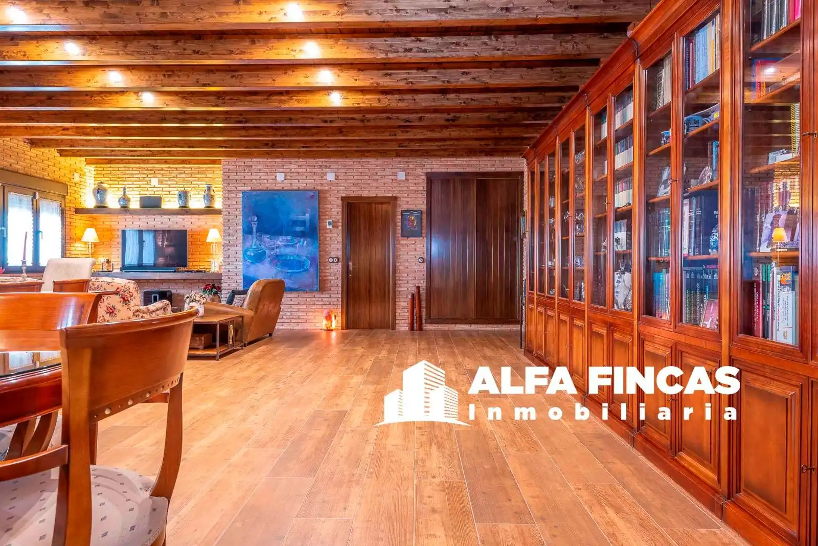Casa o chalet en venta en Vara de Rey con Calefacción, Terraza y Piscina