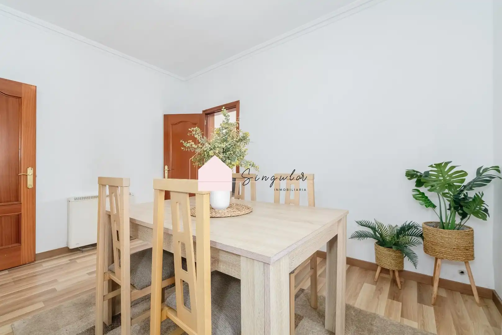 Comedor de Casa o chalet en venta en Vigo  con Calefacción, Jardín privado y Trastero