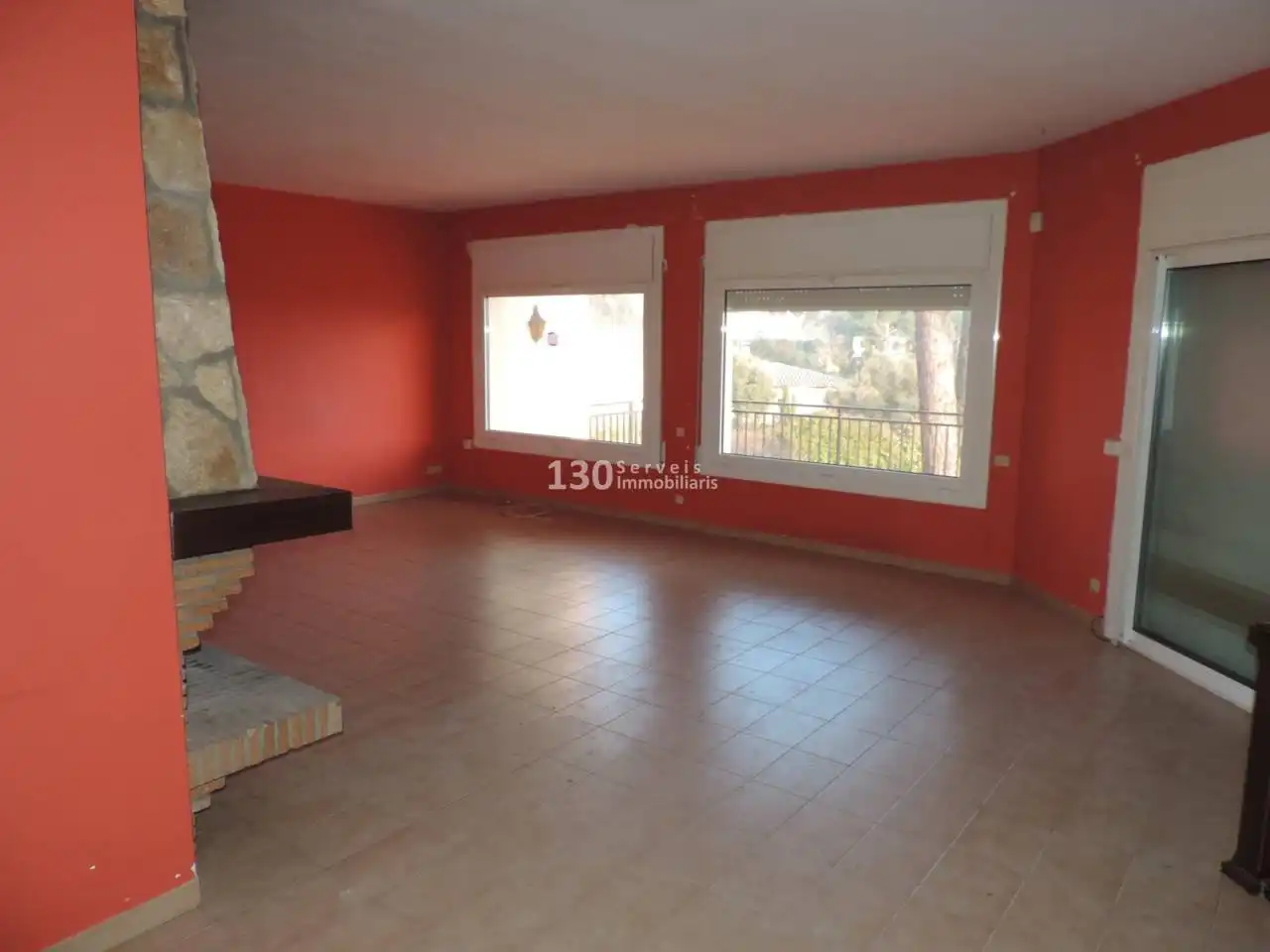 Sala d'estar de Casa o xalet en venda en Calonge i Sant Antoni amb Jardí privat, Terrassa i Piscina