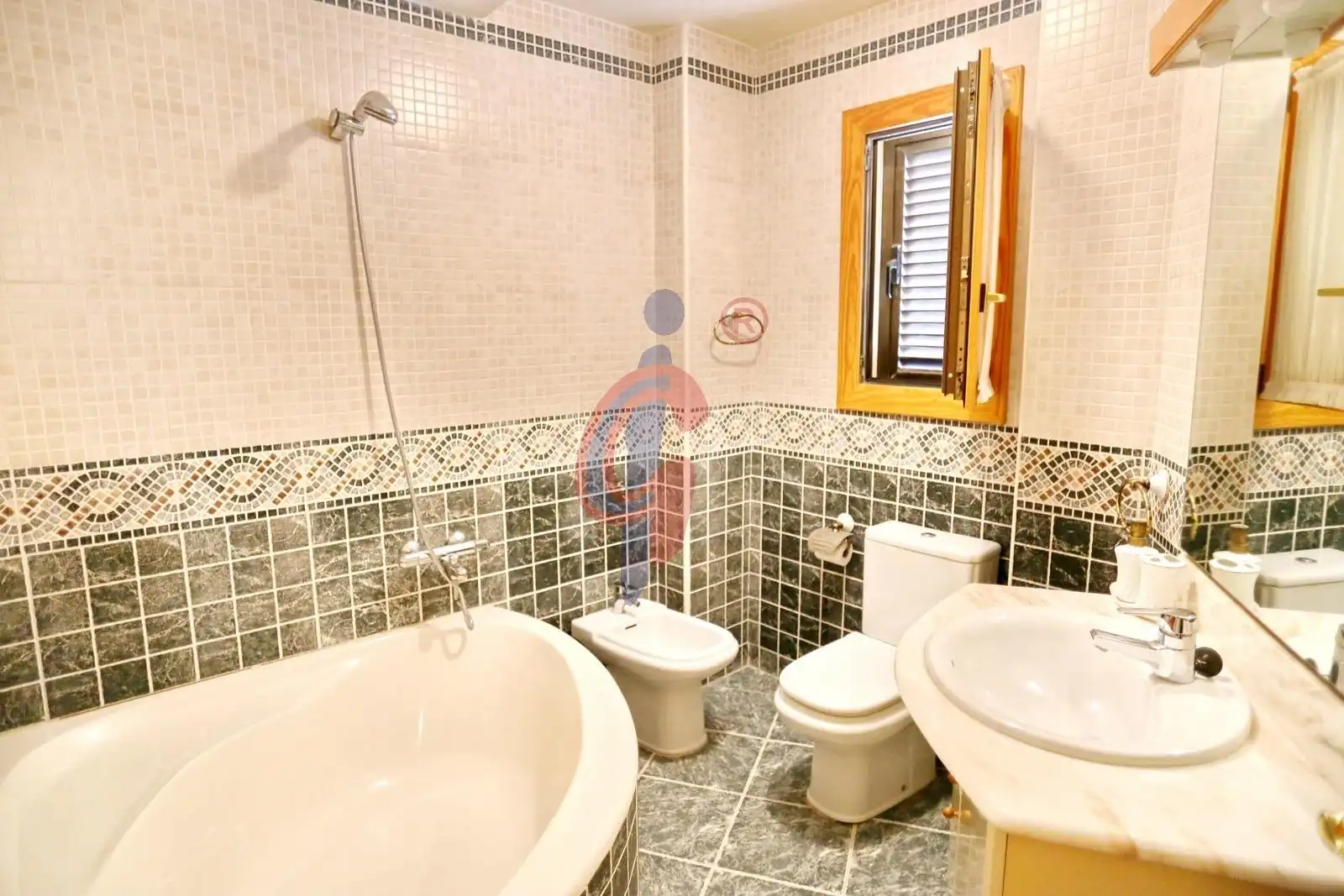 Baño de Casa o chalet en venta en Guardamar del Segura con Aire acondicionado, Jardín privado y Terraza