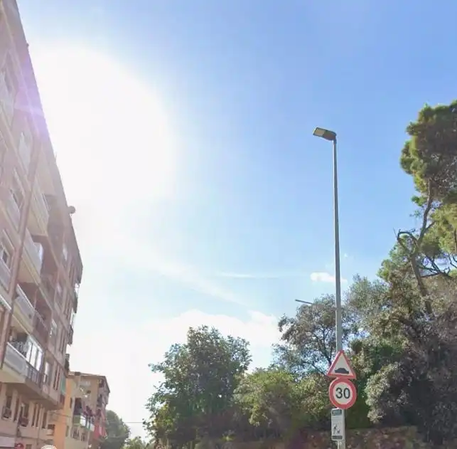 Vista exterior de Piso en venta en Canovelles