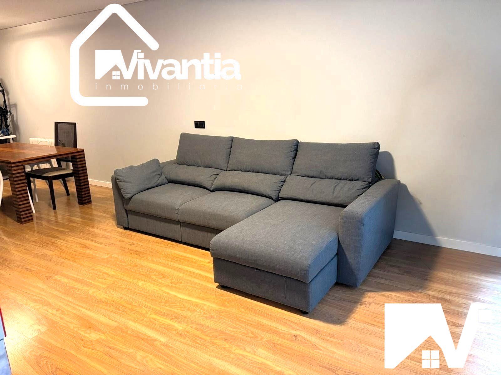 Living room of Flat for sale in Lorca  with Air Conditioner, Heating and Parquet flooring