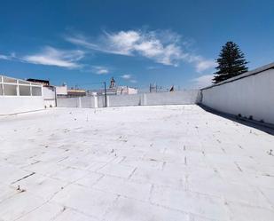 Vista exterior de Edifici en venda en El Puerto de Santa María