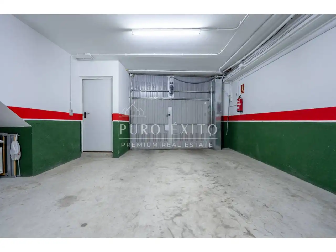Parking of Houses for sale in Cambrils  with Heating, Private garden and Parquet flooring