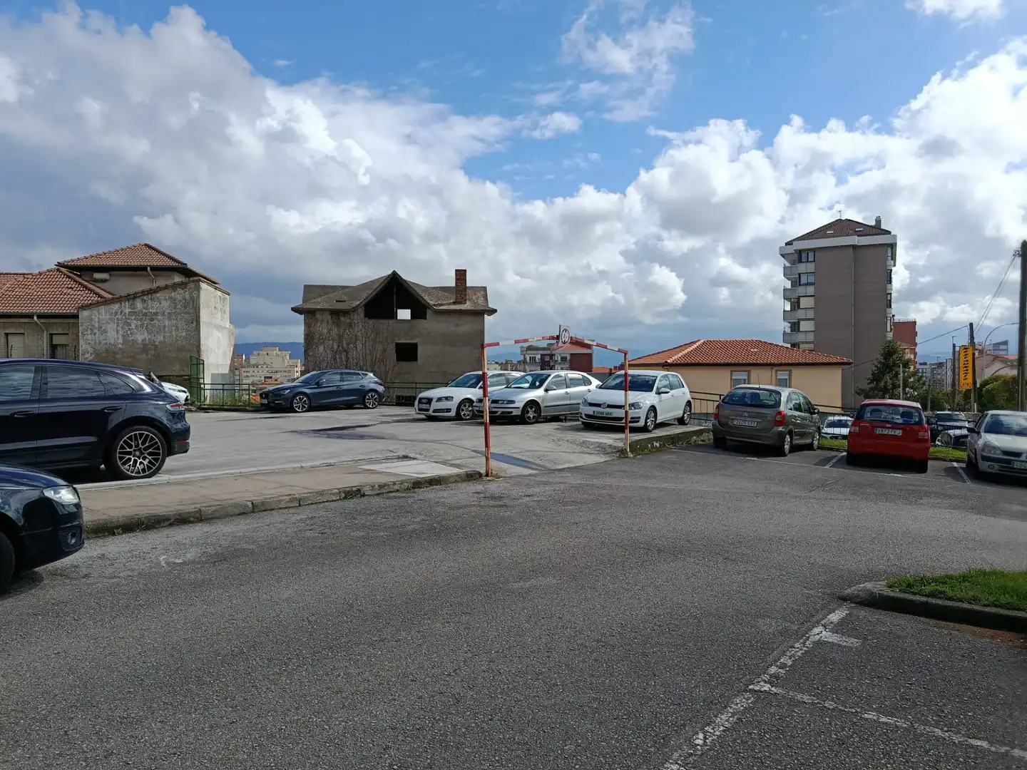 Aparcament de Pis en venda en Santander amb Parquet, Terrassa i Forn