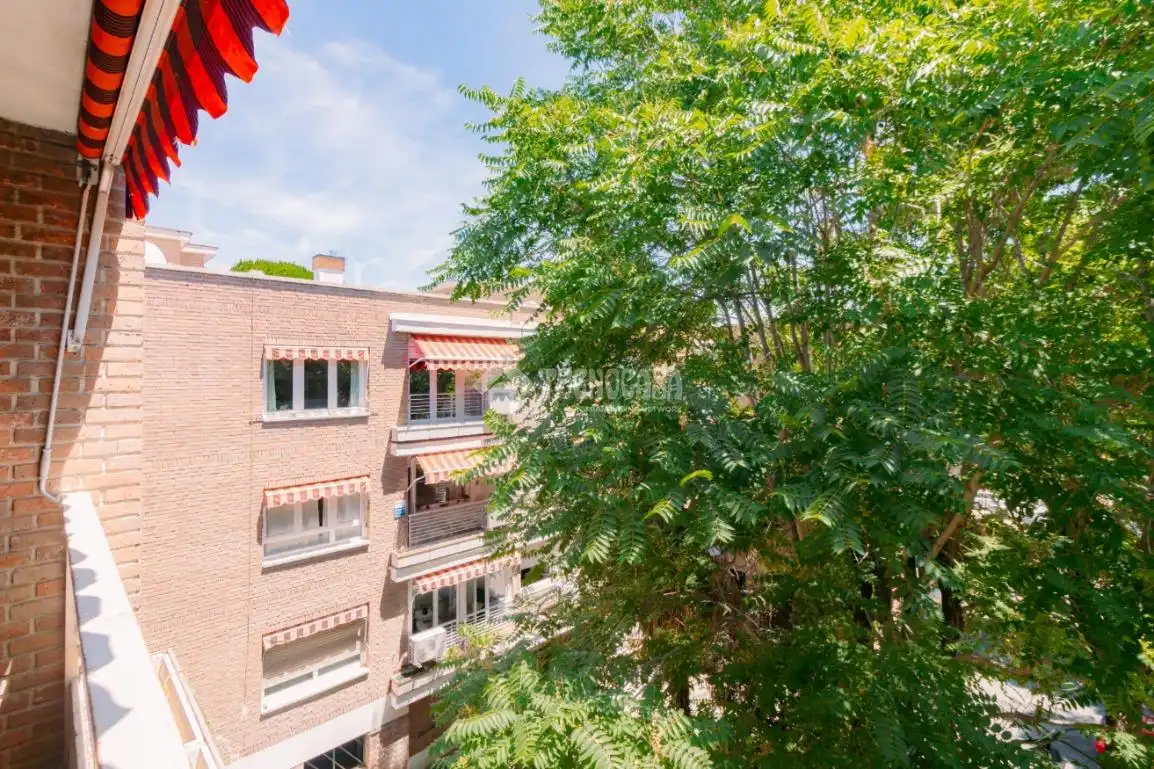 Terraza de Piso en venta en Madrid con Calefacción, Parquet y Terraza