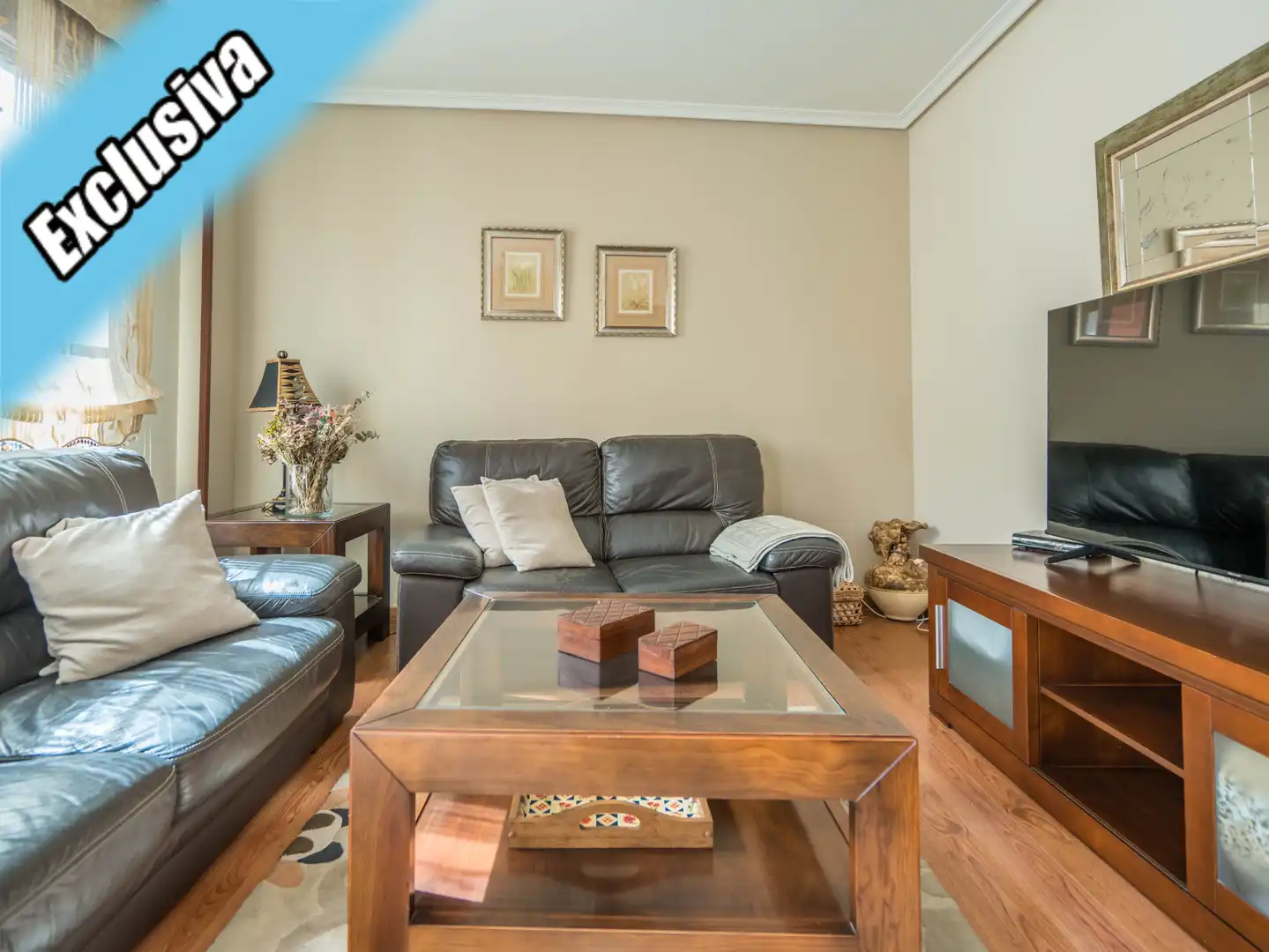Wohnzimmer von Maisonette zum Verkauf in Laredo mit Heizung, Parkett und Balkon