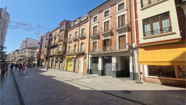 Local comercial en Alquiler en C MAYOR  PRINCIPAL en Centro