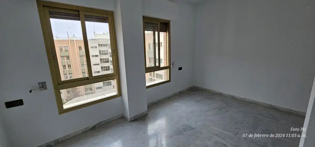 Piso de alquiler en camilo jose cela, La Buhaira