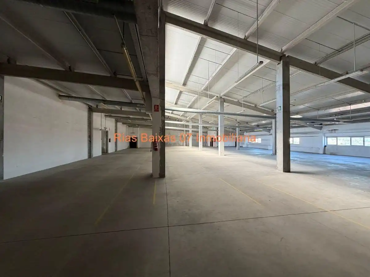 Parking of Industrial buildings for rent in Vigo 