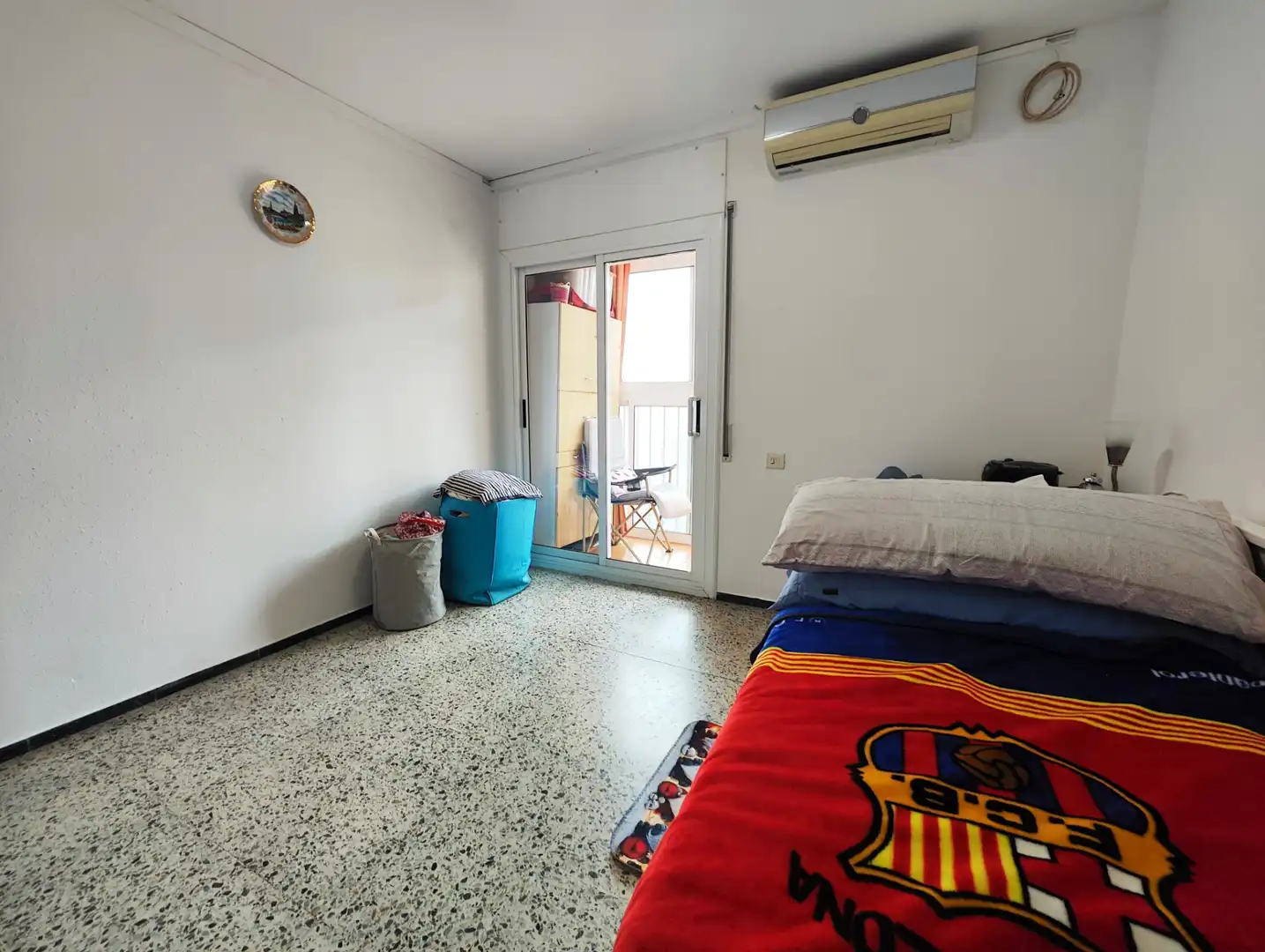 Dormitori de Pis en venda en Terrassa amb Aire condicionat, Calefacció i Balcó