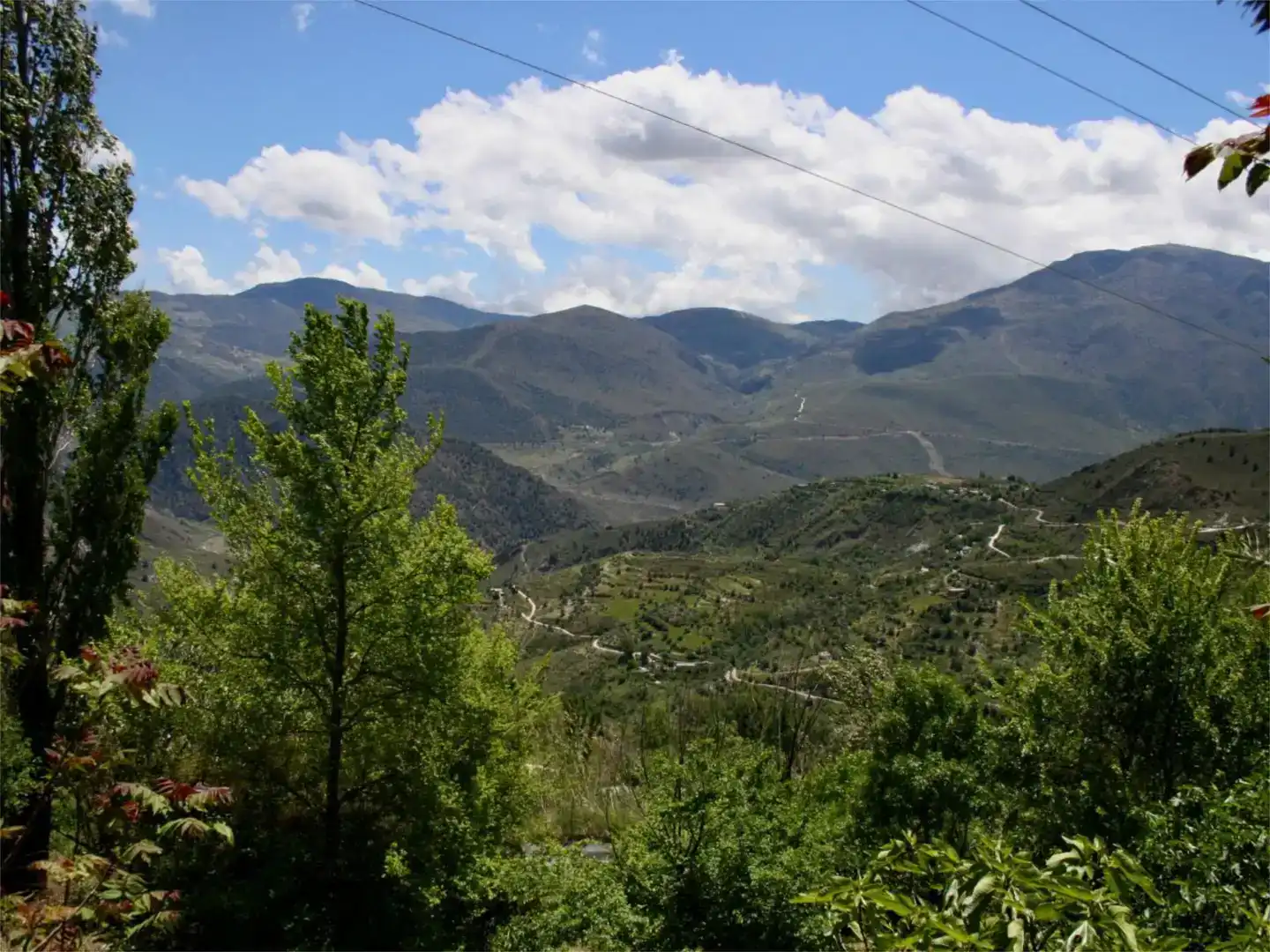 Vista exterior de Finca rústica en venda en Carataunas amb Balcó