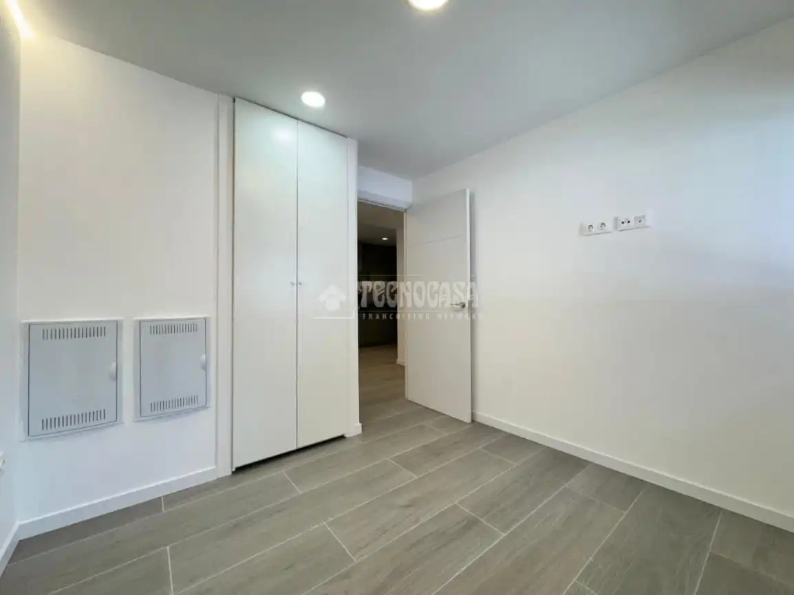 Flat for sale in Alcobendas  with Air Conditioner and Heating