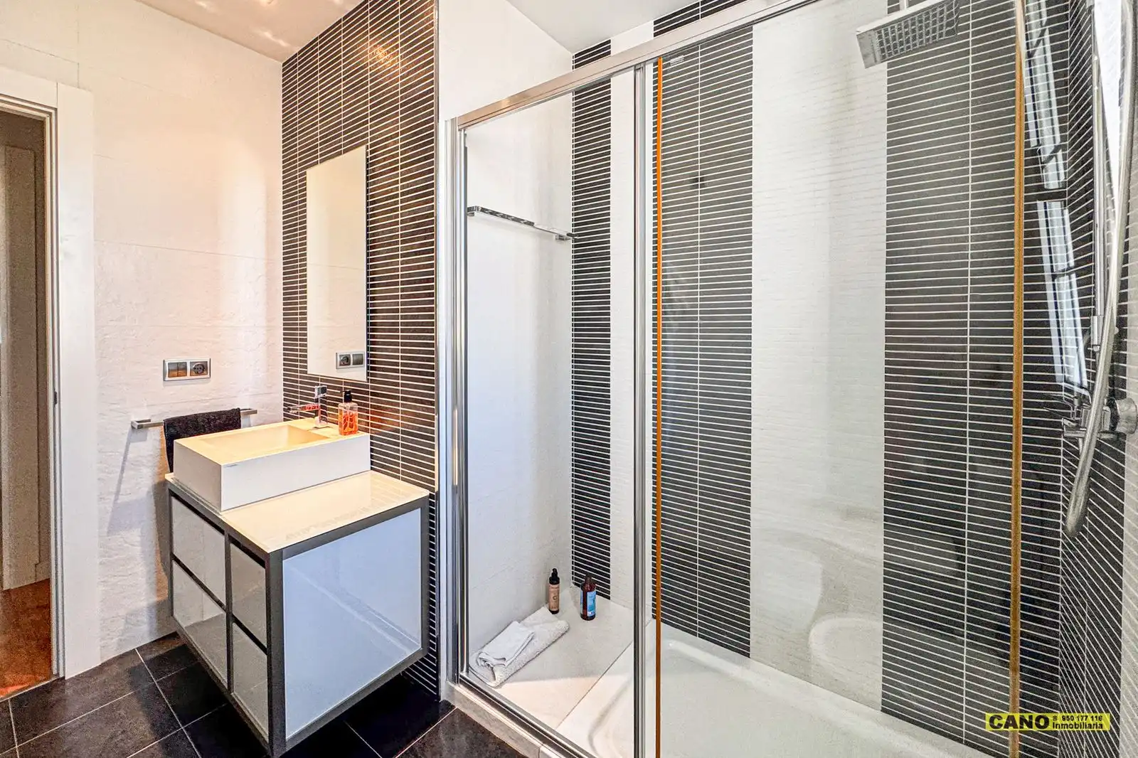 Bathroom of Houses for sale in Roquetas de Mar  with Terrace, Storage room and Swimming Pool