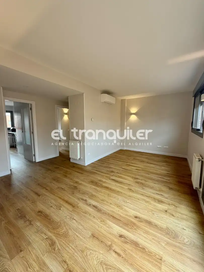 Schlafzimmer von Dachboden zur Miete in Hortaleza