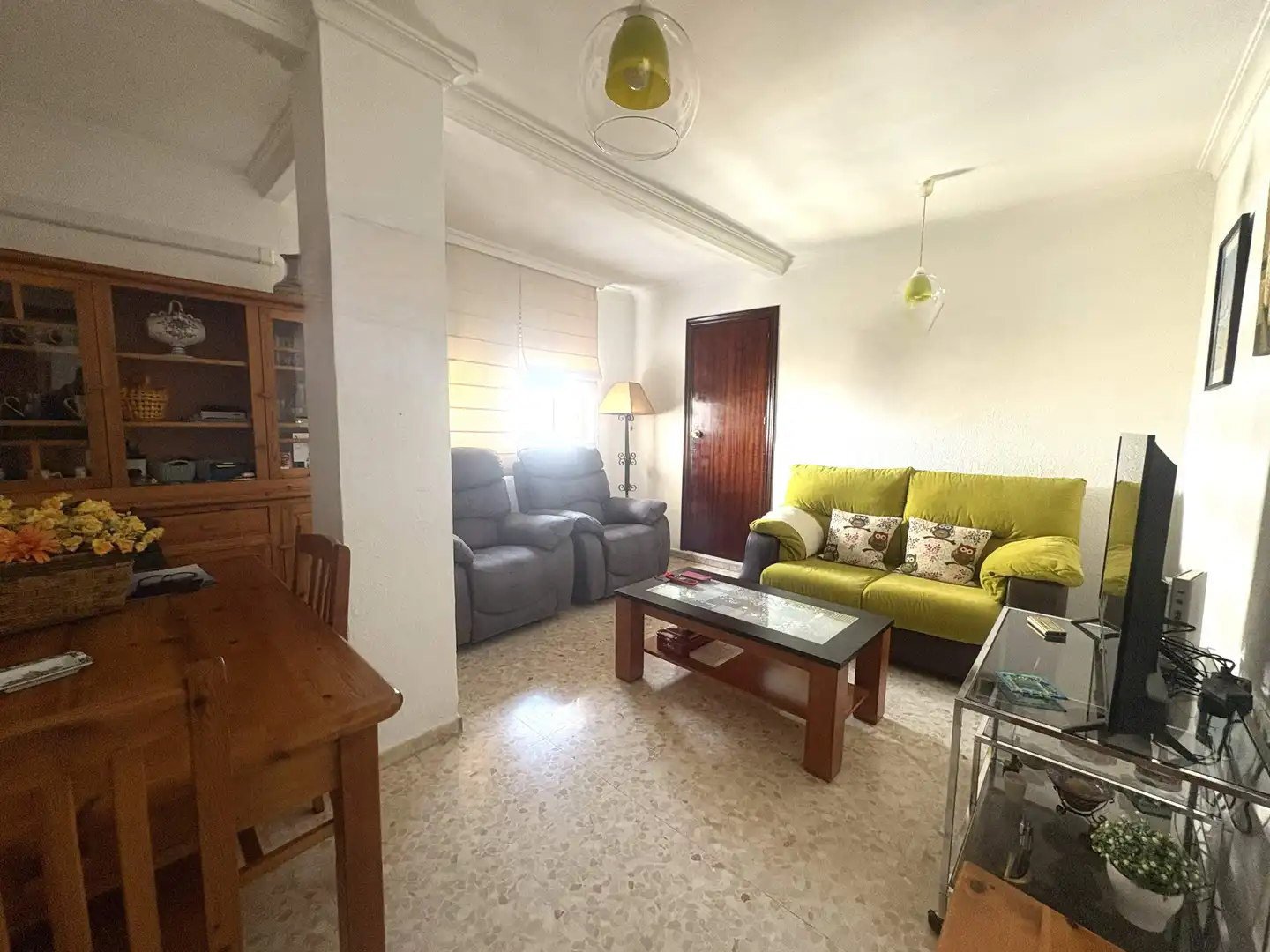 Living room of Flat for sale in Sevilla  with Air Conditioner, Heating and Terrace