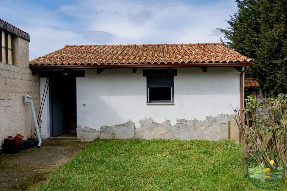 Vista exterior de Casa o chalet en venta en Villagatón con Aire acondicionado, Calefacción y Jardín privado