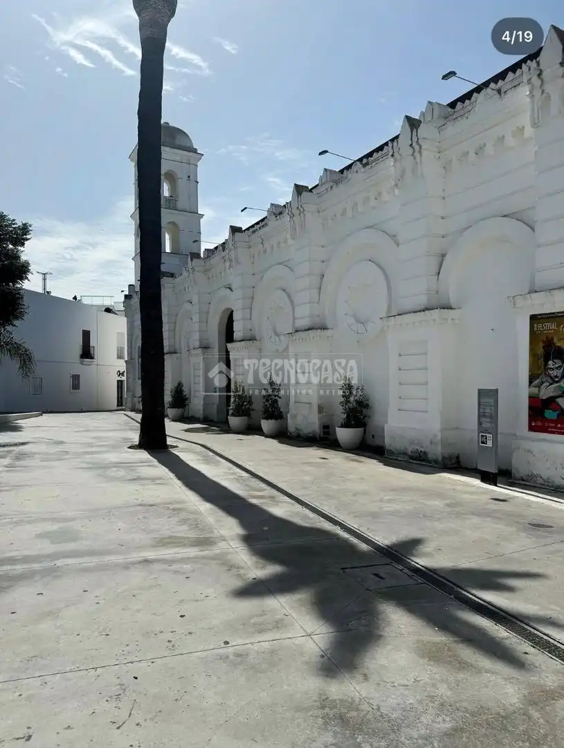 Vista exterior de Casa adosada en venta en Conil de la Frontera con Terraza