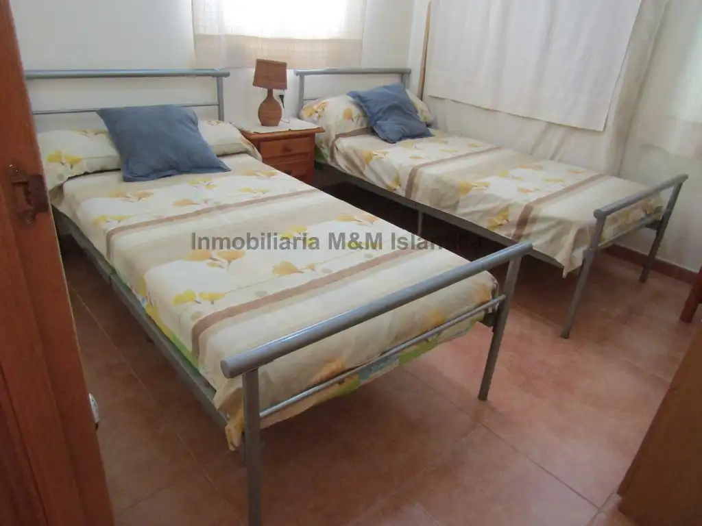 Habitación de Piso en venta en Isla Cristina con Aire acondicionado, Terraza y Amueblado