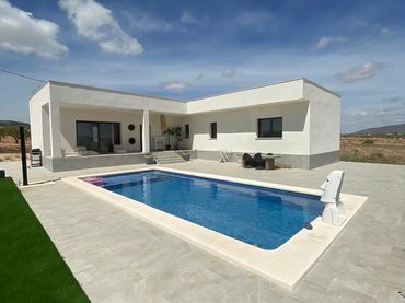 Maison mitoyenne à vendre à El Pinós / Pinoso