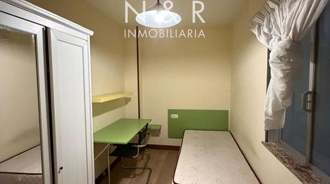 Foto 5 de Piso de alquiler en Republica de el Salvador, Ensanche - Sar, Santiago de Compostela