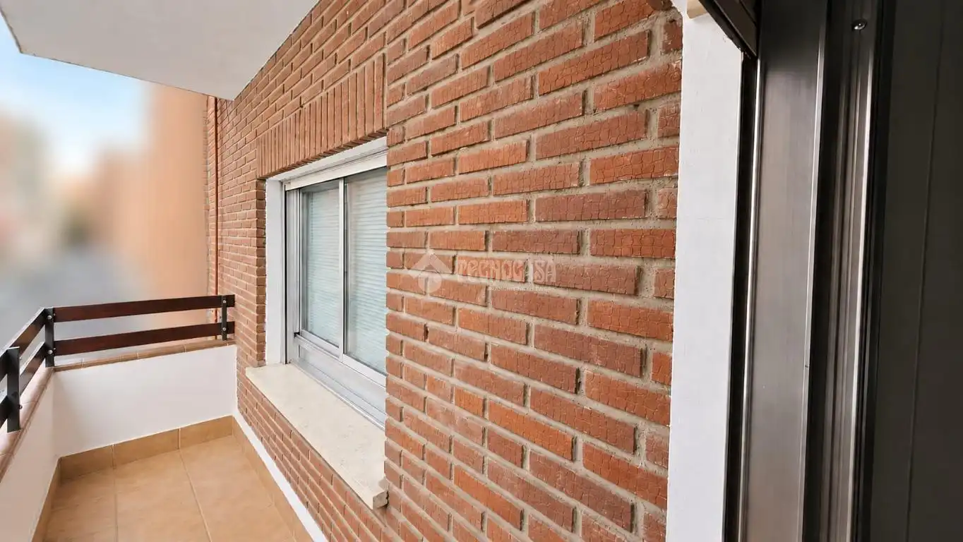 Piso en venta en Puerta de Cuartos - Avda. de Portugal