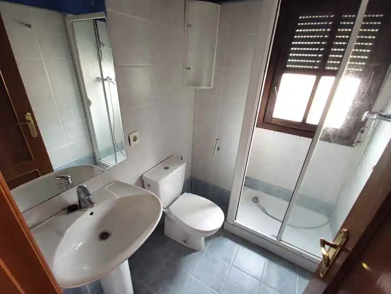 Baño de Casa adosada en venta en Zuia con Jardín privado y Balcón
