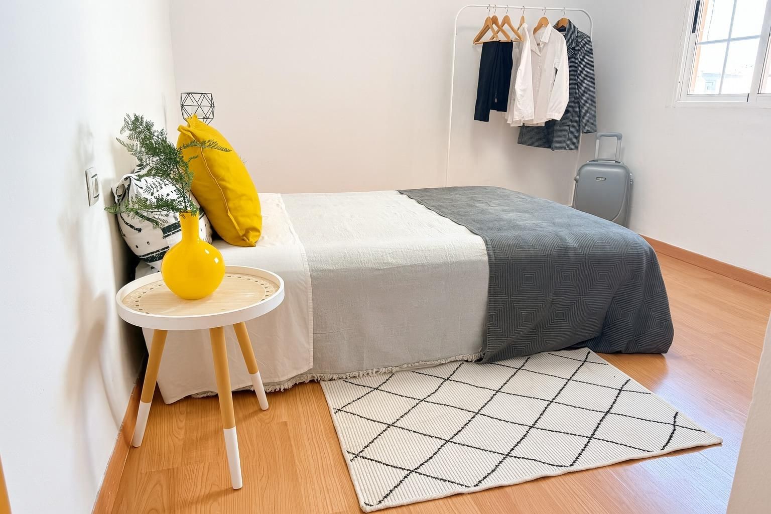 Dormitori de Àtic en venda en  Almería Capital amb Aire condicionat i Terrassa