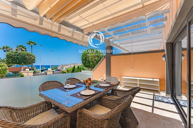 Casa adosada en Venta en La Caleta