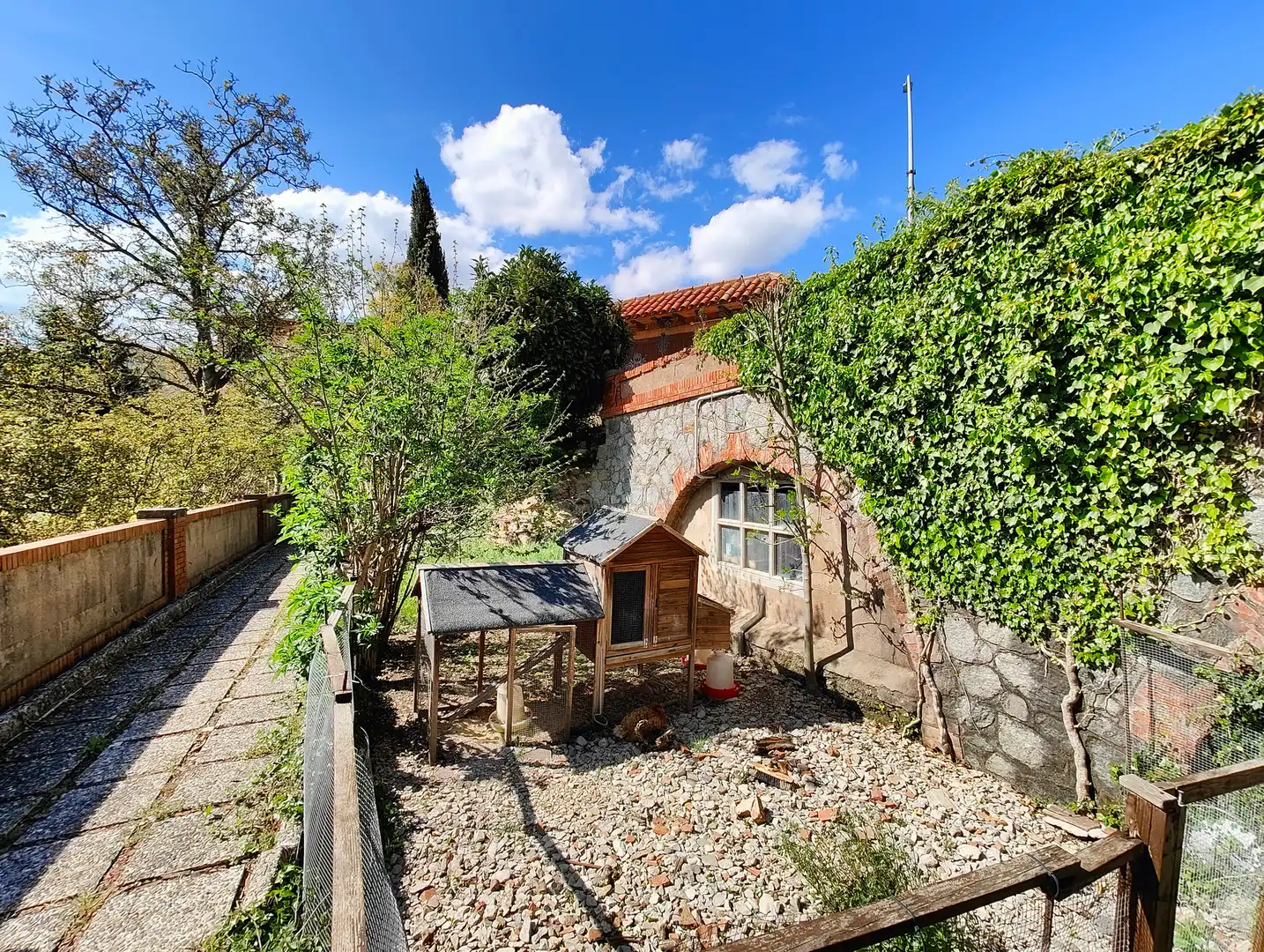 Jardí de Casa o xalet en venda en Sant Joan de les Abadesses amb Calefacció, Jardí privat i Terrassa