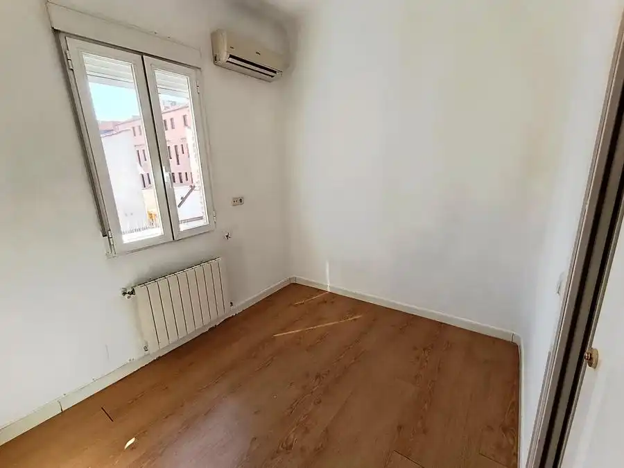 Bedroom of Flat for sale in Ciudad Lineal