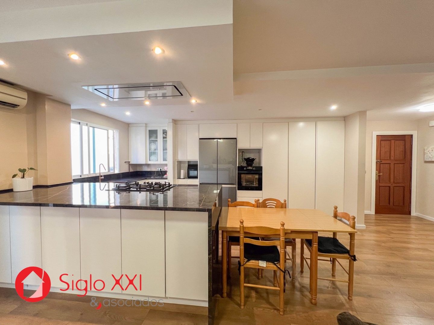 Flat for sale in El Pilar