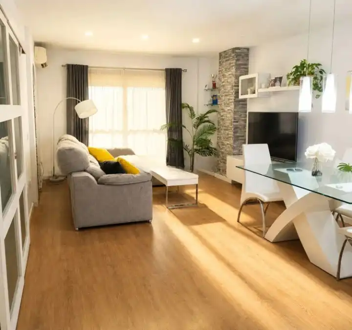Piso con terraza en venta en Carrer de Caravaca 12