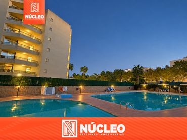 Flat with pool for sale in Carrer de Josep Carner