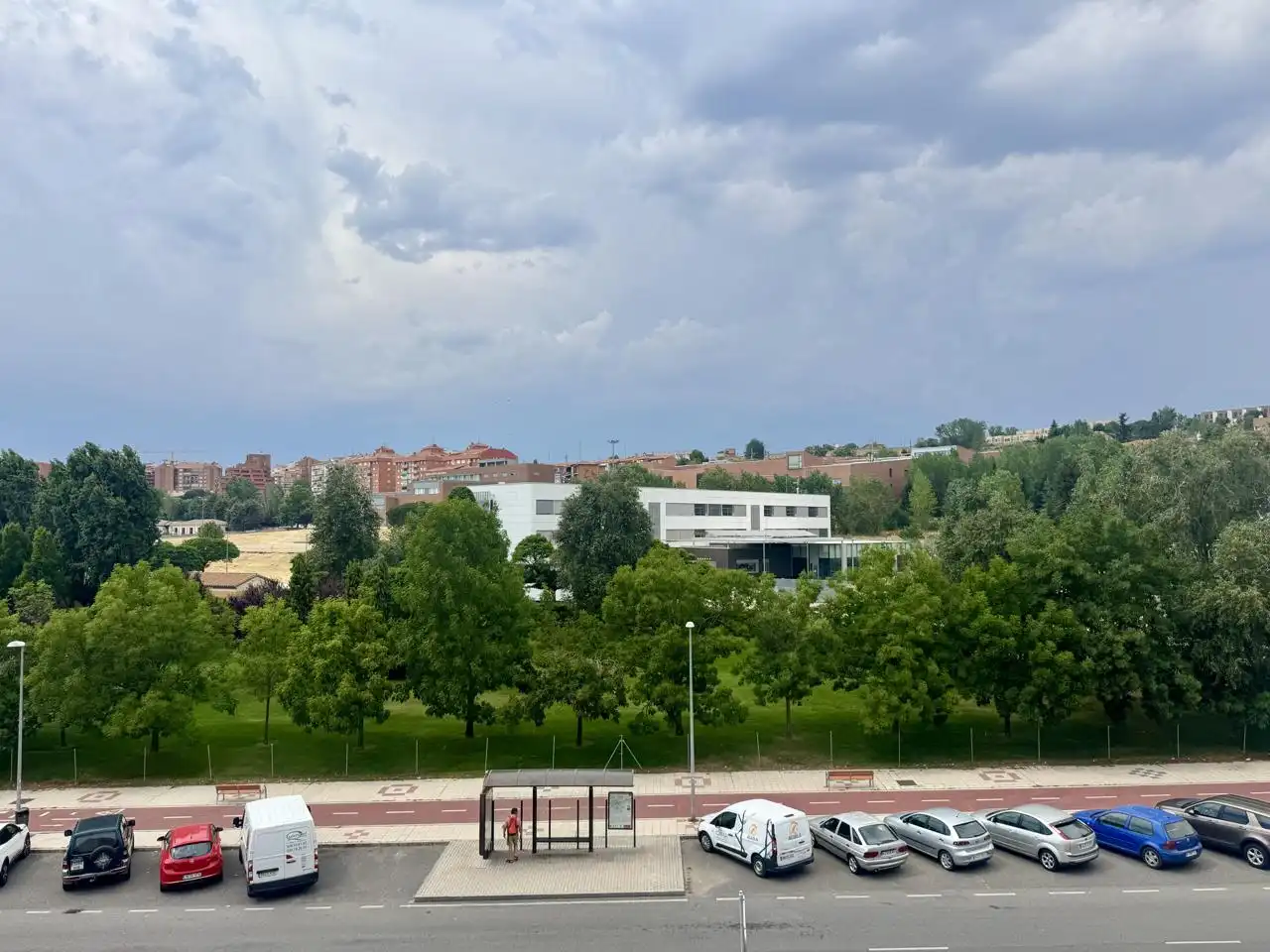 Vista exterior de Pis de lloguer en Ávila amb Calefacció, Terrassa i Traster