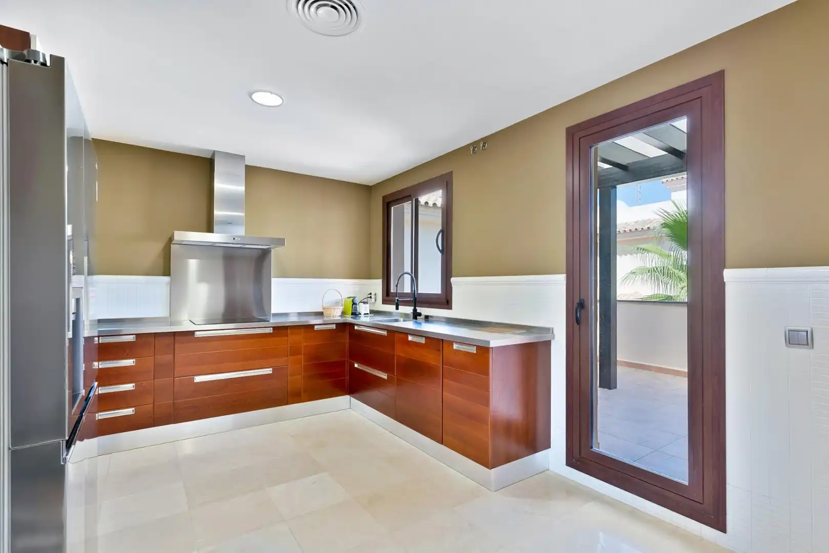 Penthouse with pool for sale in Nueva Andalucía, imagen 11