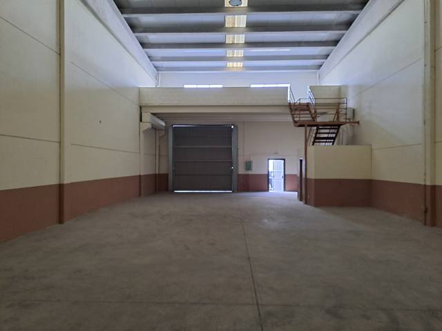 Nave industrial en Alquiler en Zona Industrial Borreguno - Camporrosso