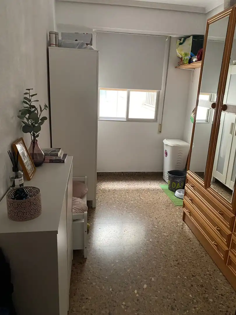 Dormitori de Apartament en venda en Valencia amb Moblat