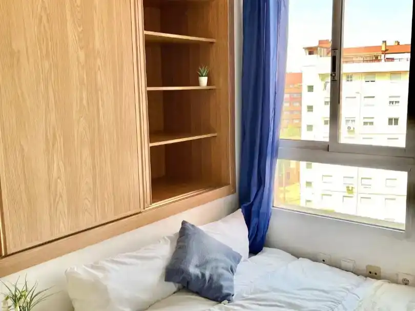 Schlafzimmer von Maisonette zur Miete in  Valencia Capital mit Klimaanlage und Balkon
