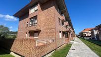 Vista exterior de Pis en venda en Bárcena de Cicero amb Calefacció i Terrassa