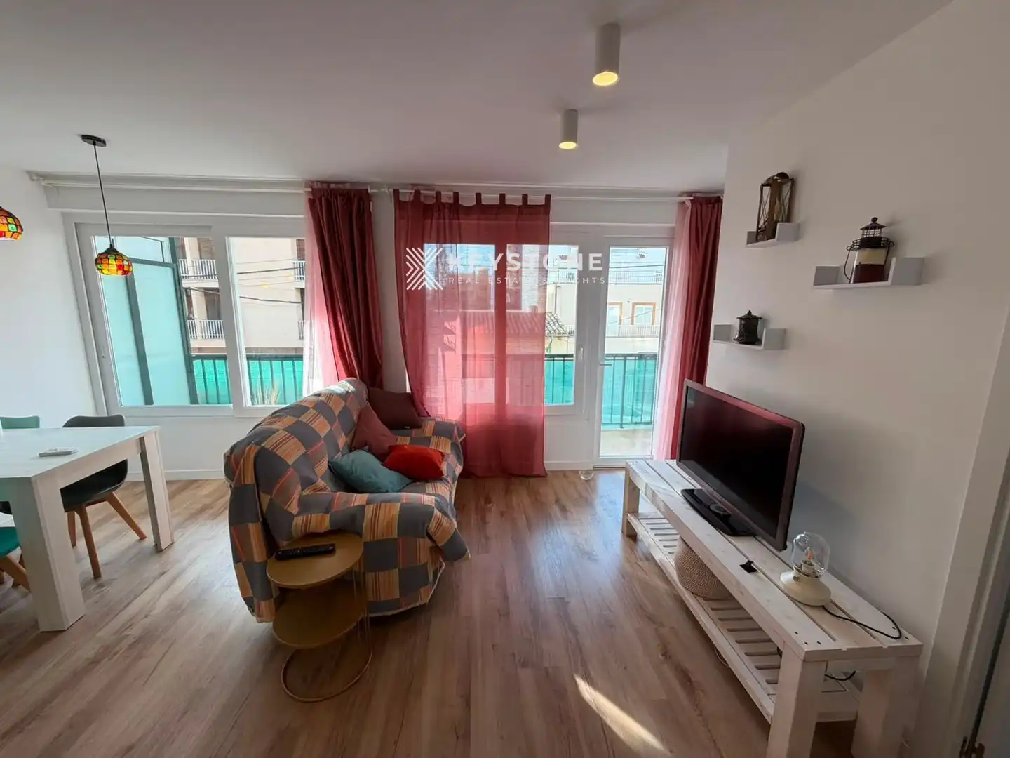 Sala d'estar de Pis de lloguer en  Palma de Mallorca amb Aire condicionat, Terrassa i Moblat