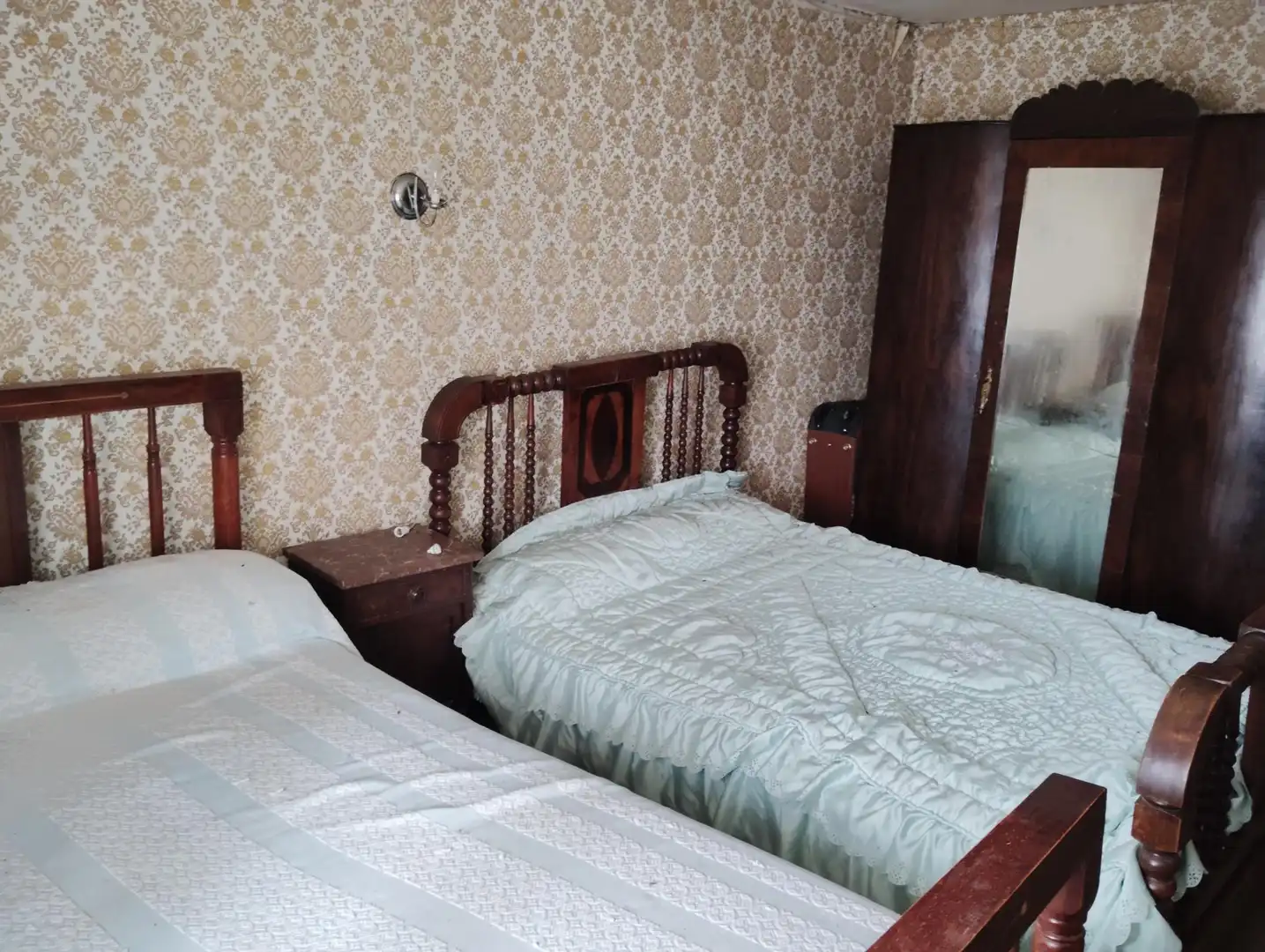 Schlafzimmer von Einfamilien-Reihenhaus zum Verkauf in Pajares de los Oteros