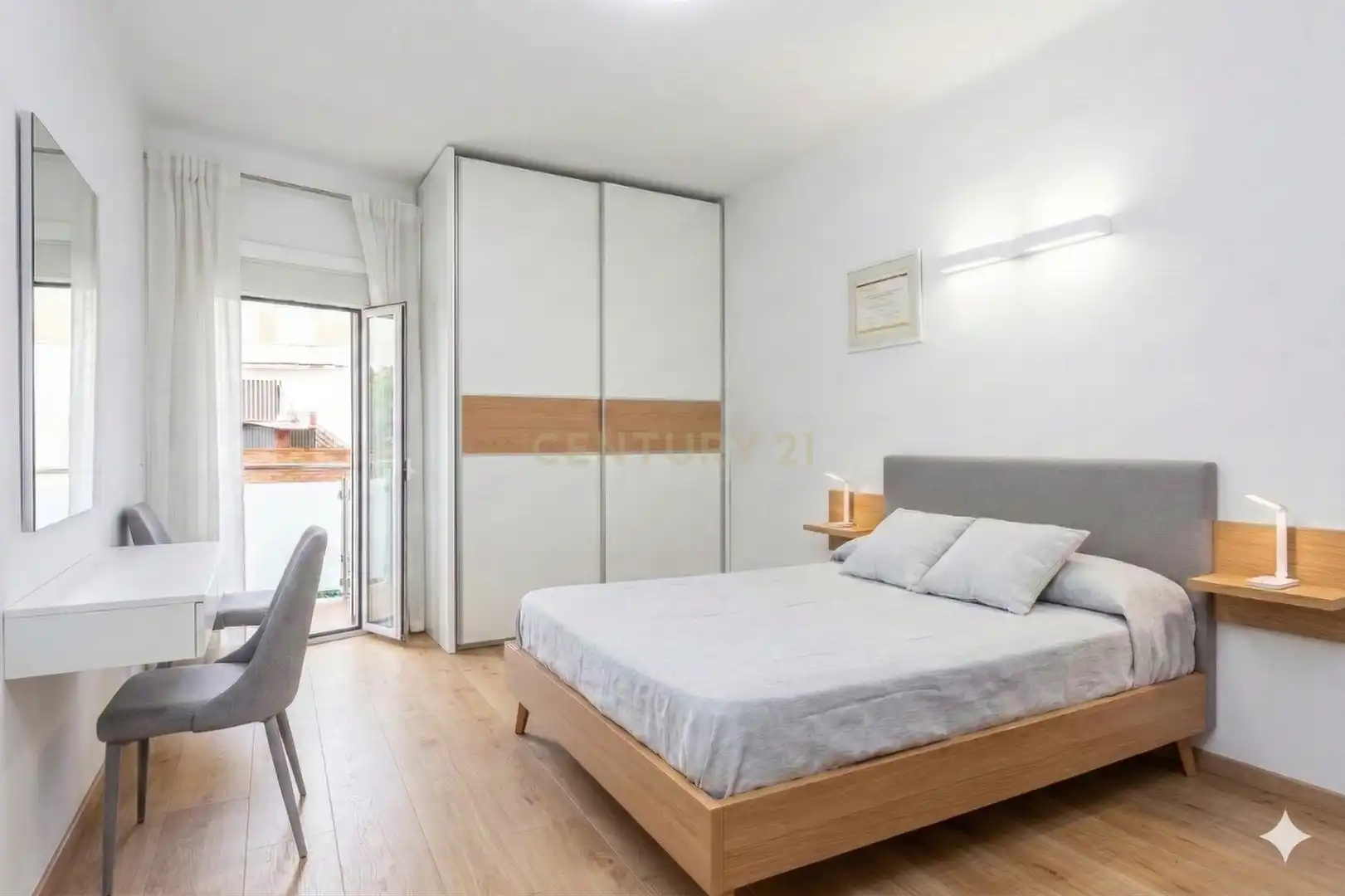 Dormitori de Apartament en venda en Mataró amb Aire condicionat i Balcó