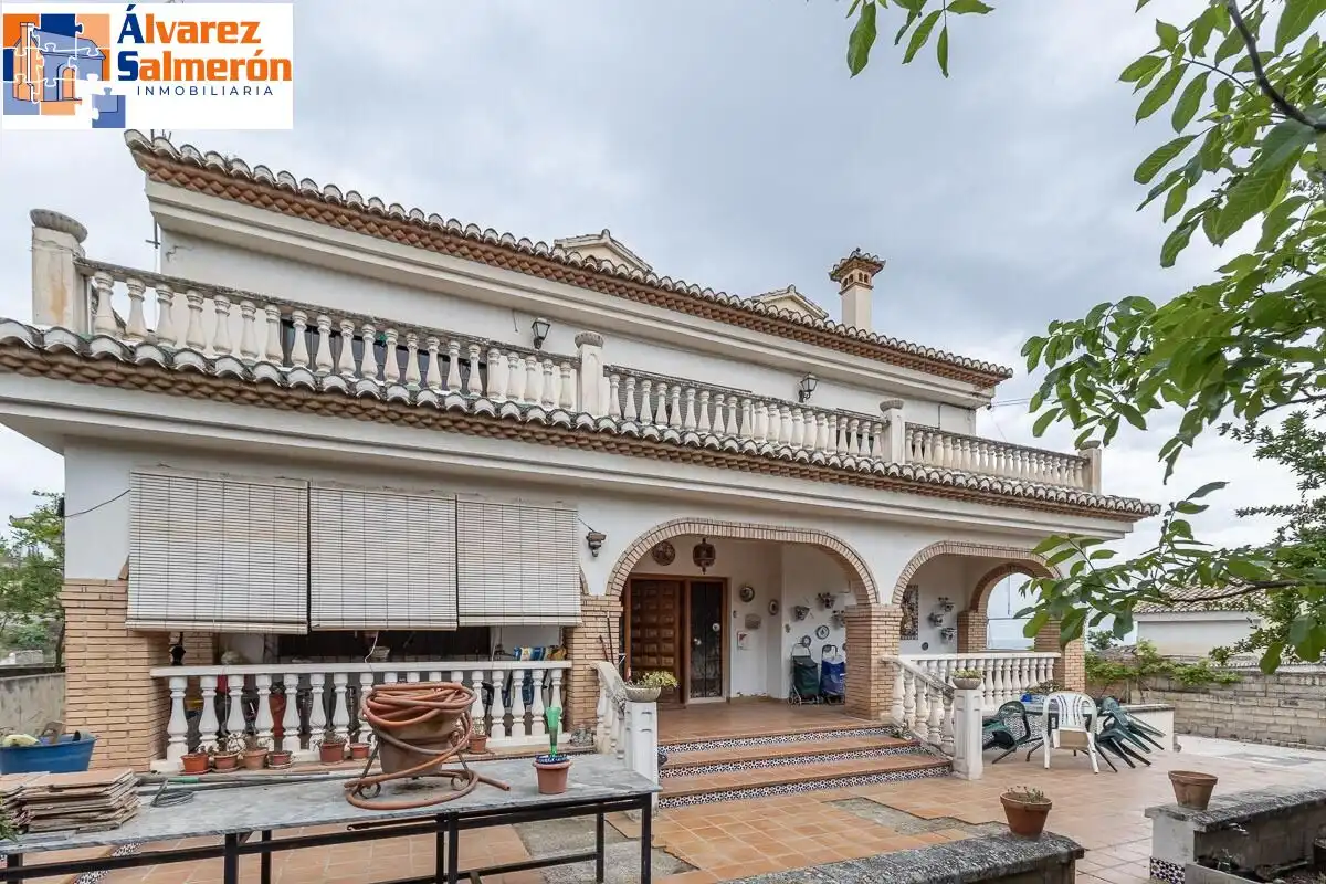 Villa mit Terrasse zum Verkauf in Calle CAMELIA