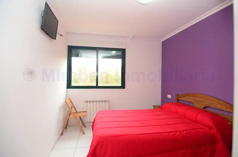 Schlafzimmer von Wohnung zur Miete in Boiro mit Heizung, Terrasse und Abstellraum