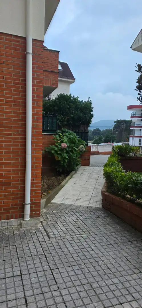 Vista exterior de Pis en venda en Arnuero, Cantabria